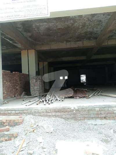 کالج روڈ لاہور میں 2 کنال عمارت 25.0 لاکھ میں کرایہ پر دستیاب ہے۔