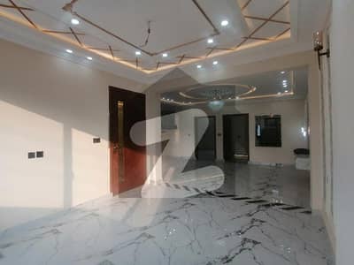 رائل آرچرڈ - بلاک ایف رائل آرچرڈ,ملتان پبلک سکول روڈ,ملتان میں 3 کمروں کا 5 مرلہ مکان 1.6 کروڑ میں برائے فروخت۔