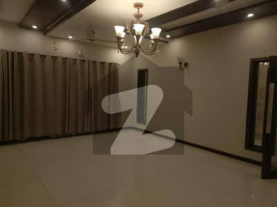 ڈی ایچ اے فیز 5 ڈیفنس (ڈی ایچ اے),لاہور میں 3 کمروں کا 1 کنال بالائی پورشن 1.75 لاکھ میں کرایہ پر دستیاب ہے۔