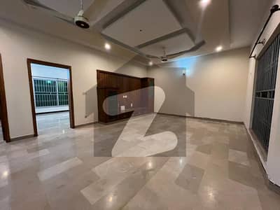 14 Marla Upper Portion For rent In G-13/2 Islamabad