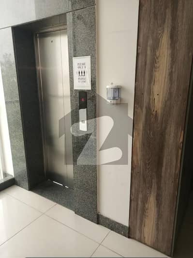 بخاری کمرشل ایریا ڈی ایچ اے فیز 6,ڈی ایچ اے ڈیفینس,کراچی میں 8 مرلہ دفتر 3.0 لاکھ میں کرایہ پر دستیاب ہے۔