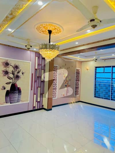 5 MARLA BRAND NEW MODERN HOUSE AVAILABLE FOR RENT