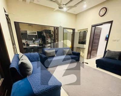 ڈی ایچ اے فیز 8 سابقہ ​​پارک ویو ڈی ایچ اے فیز 8,ڈی ایچ اے ڈیفینس,لاہور میں 4 کمروں کا 10 مرلہ مکان 5.05 کروڑ میں برائے فروخت۔