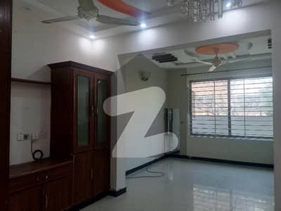 پاکستان ٹاؤن - فیز 1 پاکستان ٹاؤن,اسلام آباد میں 2 کمروں کا 5 مرلہ بالائی پورشن 40.0 ہزار میں کرایہ پر دستیاب ہے۔