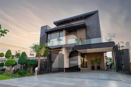 ڈی ایچ اے فیز 6 ڈیفنس (ڈی ایچ اے),لاہور میں 5 کمروں کا 1 کنال مکان 8.95 کروڑ میں برائے فروخت۔