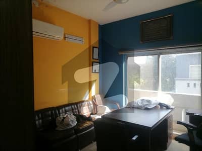 Prime Location Flat In Johar Town Phase 2 - Block Q For rent