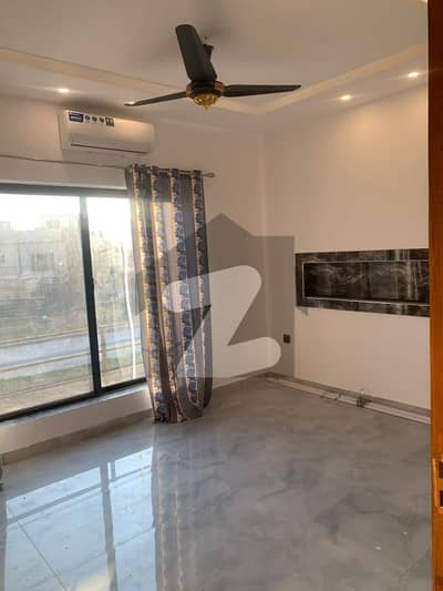 Centrally Located Upper Portion For Rent In Bahria Town Phase 8 - Ali Block Available