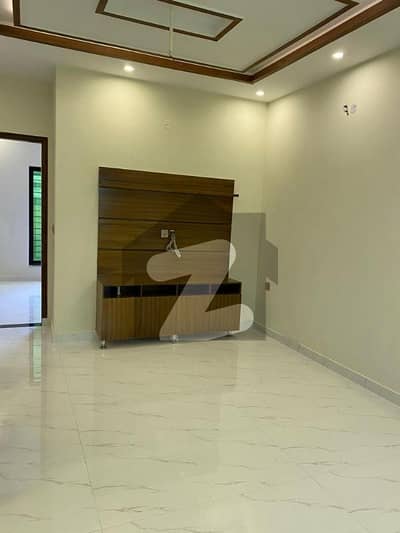 ڈی ایچ اے 11 رہبر لاہور میں 2 کمروں کا 5 مرلہ بالائی پورشن 53.0 ہزار میں کرایہ پر دستیاب ہے۔