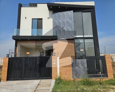 پراگون سٹی - آرچرڈ ١ بلاک پیراگون سٹی,لاہور میں 3 کمروں کا 5 مرلہ مکان 2.2 کروڑ میں برائے فروخت۔