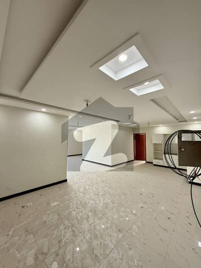 کیپیٹل ریزڈنشیا مرگلہ ہِلز-2,ای ۔ 11,اسلام آباد میں 4 کمروں کا 1 کنال پینٹ ہاؤس 6.05 کروڑ میں برائے فروخت۔ کیپیٹل ریزڈنشیا مرگلہ ہِلز-2,ای ۔ 11,اسلام آباد میں 4 کمروں کا 1 کنال پینٹ ہاؤس 6.05 کروڑ میں برائے فروخت۔