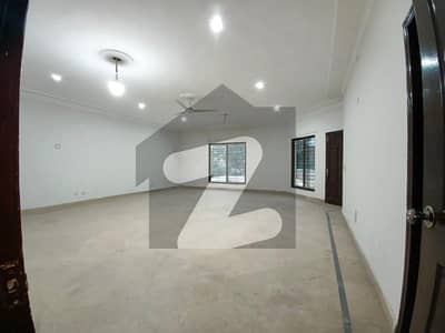 2 Kanal Double Storey Brand New Corporation Office For Rent At Main Boulevard Gulberg 3 Lahore