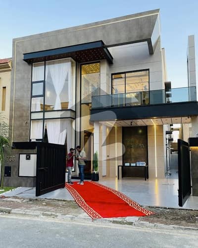 بحریہ ٹاؤن فیز 8 بحریہ ٹاؤن راولپنڈی,راولپنڈی میں 5 کمروں کا 7 مرلہ مکان 90.0 ہزار میں کرایہ پر دستیاب ہے۔