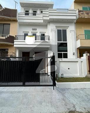 جی ۔ 14/4 جی ۔ 14,اسلام آباد میں 5 کمروں کا 4 مرلہ مکان 4.0 کروڑ میں برائے فروخت۔