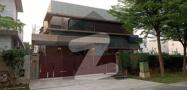 ڈی ایچ اے فیز 6 ڈیفنس (ڈی ایچ اے),لاہور میں 5 کمروں کا 1 کنال مکان 3.99 لاکھ میں کرایہ پر دستیاب ہے۔