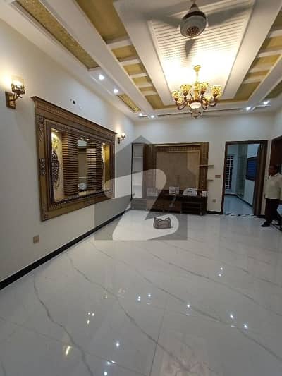 8 Marla House Available For Rent