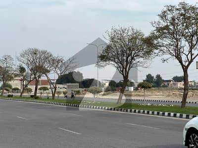 لیک سٹی۔ سیکٹر ایم 7 ۔ بلاک سی 3 لیک سٹی ۔ سیکٹرایم ۔ 7,لیک سٹی,رائیونڈ روڈ,لاہور میں 7 مرلہ رہائشی پلاٹ 1.27 کروڑ میں برائے فروخت۔