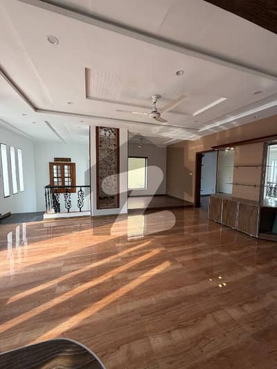 14 Marla Vip House For Sale In Prime Location