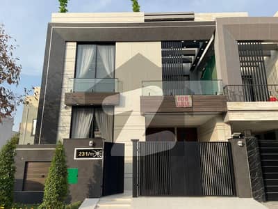 لو کاسٹ ۔ بلاک سی لو کاسٹ سیکٹر,بحریہ آرچرڈ فیز 2,بحریہ آرچرڈ,لاہور میں 3 کمروں کا 5 مرلہ مکان 2.15 کروڑ میں برائے فروخت۔