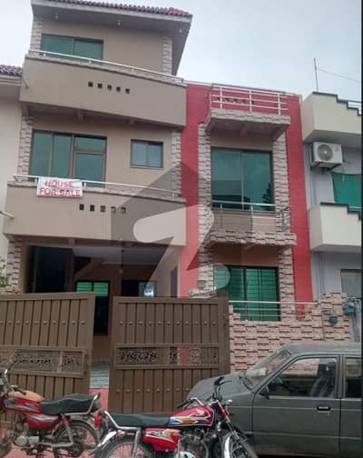 2540 Sun Facing proper double unit House for Sale G-13/4