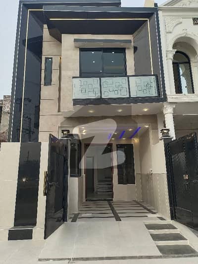 عابد گارڈن مین کینال بینک روڈ,لاہور میں 3 کمروں کا 3 مرلہ مکان 1.3 کروڑ میں برائے فروخت۔