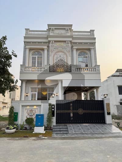 Prime Location 5 Marla House For Sale In Beautiful DHA 9 Town