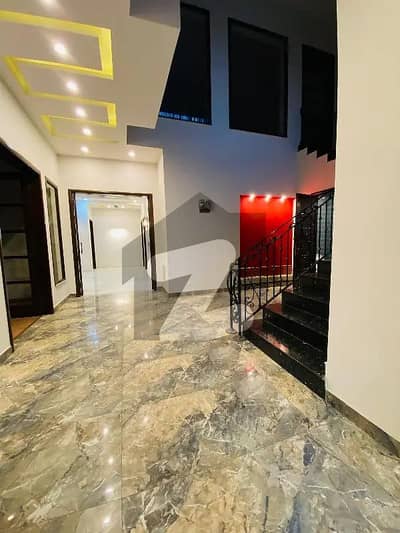 بحریہ ٹاؤن جوہر بلاک بحریہ ٹاؤن سیکٹر ای,بحریہ ٹاؤن,لاہور میں 3 کمروں کا 10 مرلہ بالائی پورشن 55.0 ہزار میں کرایہ پر دستیاب ہے۔