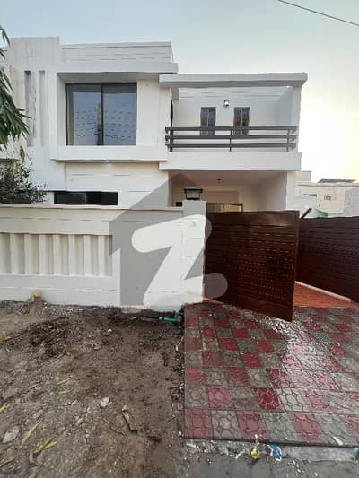 5 Marla Park Facing House For Rent In Buch Villas Multan