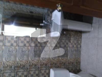 ایف ۔ 11/3 ایف ۔ 11,اسلام آباد میں 3 کمروں کا 10 مرلہ زیریں پورشن 1.1 لاکھ میں کرایہ پر دستیاب ہے۔