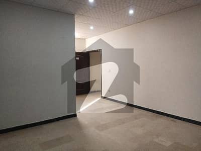 سیٹیلائیٹ ٹاؤن - بلاک ایف سیٹیلائیٹ ٹاؤن,راولپنڈی میں 4 مرلہ دفتر 70.0 ہزار میں کرایہ پر دستیاب ہے۔