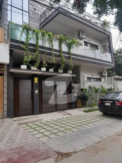 240sq yard House Sector V Slightly Used top class construction material DIRECTLY OWNER MEETING