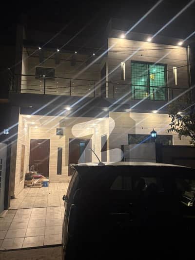 کینال گارڈن ۔ بلاک ای کینال گارڈن,لاہور میں 3 کمروں کا 5 مرلہ مکان 2.24 کروڑ میں برائے فروخت۔