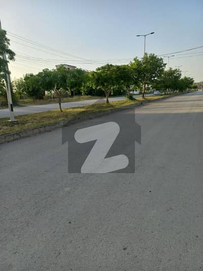 Park face plot for sale ideal location