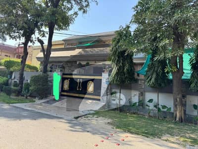 10 Marla Modern House For Sale In Dha Phase 1