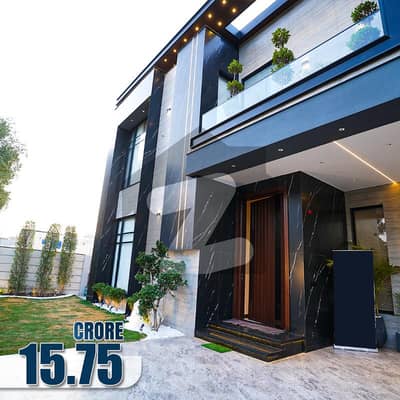 ڈی ایچ اے فیز 6 - بلاک ڈی فیز 6,ڈیفنس (ڈی ایچ اے),لاہور میں 5 کمروں کا 1 کنال مکان 15.75 کروڑ میں برائے فروخت۔