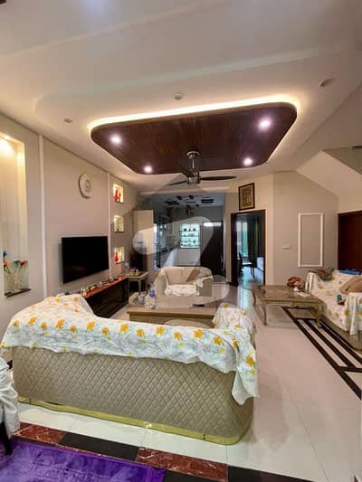 پارک ویو سٹی لاہور میں 4 کمروں کا 5 مرلہ مکان 2.45 کروڑ میں برائے فروخت۔