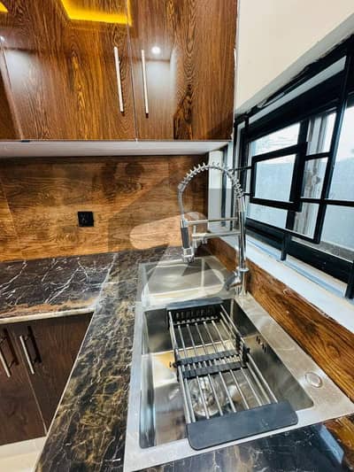 5 MARLA DOULE STOREY HOUSE FOR SALE AT IDEAL LOCATION IN PARK VIEW