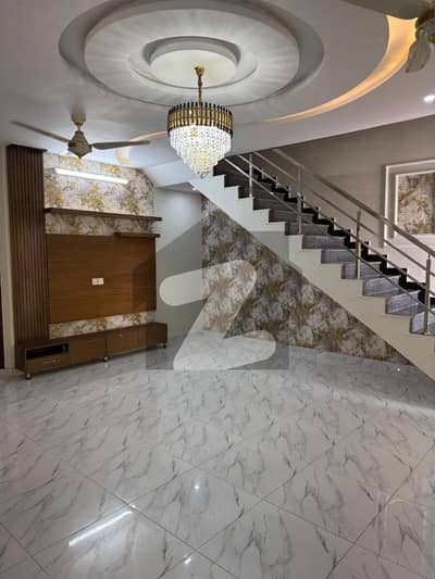 Deal With Owner if you want original pictures please send WhatsApp no