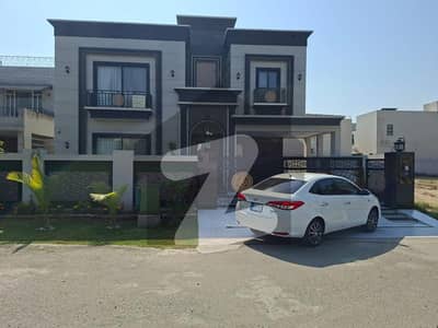 ڈی ایچ اے فیز 6 ڈیفنس (ڈی ایچ اے),لاہور میں 5 کمروں کا 1 کنال مکان 13.0 کروڑ میں برائے فروخت۔