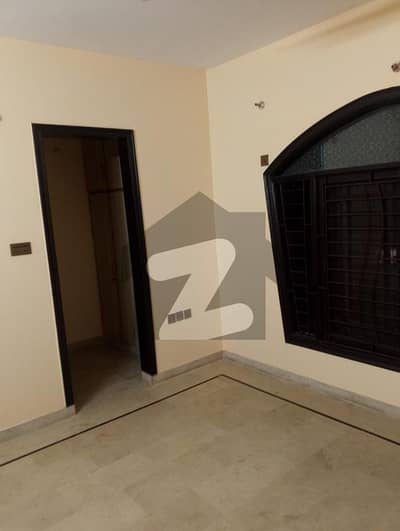 1ST FLOOR PORTION FOR RENT IN BLOCK 15