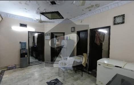 گلشنِ اقبال - بلاک 13 اے گلشنِ اقبال,گلشنِ اقبال ٹاؤن,کراچی میں 3 کمروں کا 5 مرلہ بالائی پورشن 1.5 کروڑ میں برائے فروخت۔