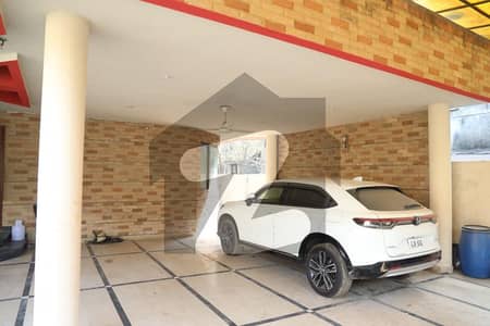 کینٹ لاہور میں 5 کمروں کا 1 کنال مکان 15.0 کروڑ میں برائے فروخت۔ کینٹ لاہور میں 5 کمروں کا 1 کنال مکان 15.0 کروڑ میں برائے فروخت۔