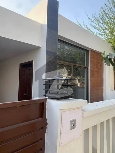 بش ایگزیکٹو ولاز ملتان میں 2 کمروں کا 5 مرلہ مکان 1.3 کروڑ میں برائے فروخت۔