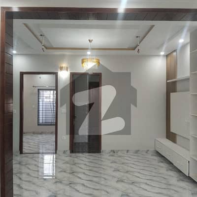 پارک ویو سٹی لاہور میں 3 کمروں کا 5 مرلہ بالائی پورشن 45.0 ہزار میں کرایہ پر دستیاب ہے۔