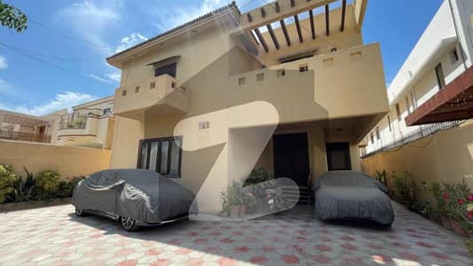 ڈی ایچ اے فیز 6 ڈی ایچ اے ڈیفینس,کراچی میں 6 کمروں کا 1 کنال مکان 6.0 لاکھ میں کرایہ پر دستیاب ہے۔