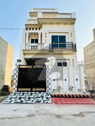 الرحمان فیز 2 - بلاک این الرحمان گارڈن فیز 2,الرحمان گارڈن,لاہور میں 3 کمروں کا 3 مرلہ مکان 1.35 کروڑ میں برائے فروخت۔