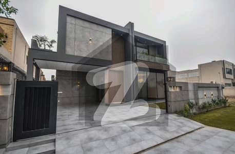 ڈی ایچ اے فیز 5 ڈیفنس (ڈی ایچ اے),لاہور میں 6 کمروں کا 1 کنال مکان 3.55 لاکھ میں کرایہ پر دستیاب ہے۔