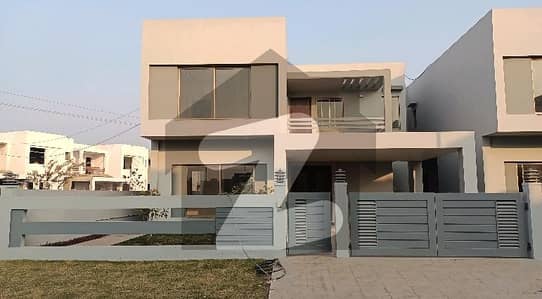 ڈی ایچ اے ولاز ڈی ایچ اے ڈیفینس,ملتان میں 4 کمروں کا 12 مرلہ مکان 3.1 کروڑ میں برائے فروخت۔