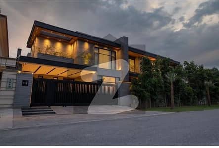 ڈی ایچ اے فیز 6 ڈیفنس (ڈی ایچ اے),لاہور میں 7 کمروں کا 4 کنال مکان 53.5 کروڑ میں برائے فروخت۔