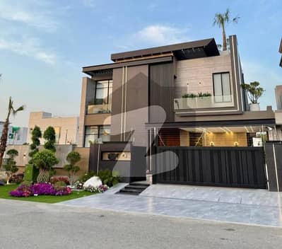 ڈی ایچ اے فیز 6 ڈیفنس (ڈی ایچ اے),لاہور میں 5 کمروں کا 1 کنال مکان 3.0 لاکھ میں کرایہ پر دستیاب ہے۔