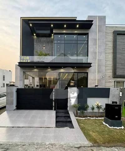 ڈی ایچ اے فیز 6 ڈیفنس (ڈی ایچ اے),لاہور میں 3 کمروں کا 5 مرلہ مکان 2.44 کروڑ میں برائے فروخت۔